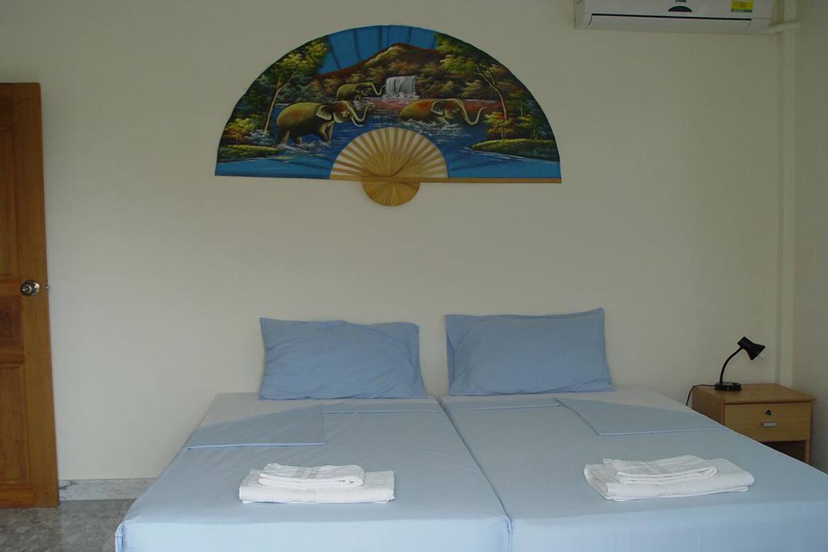 Bungalow, uitzicht op tuin | 2 slaapkamers, luxe beddengoed, een minibar, een bureau