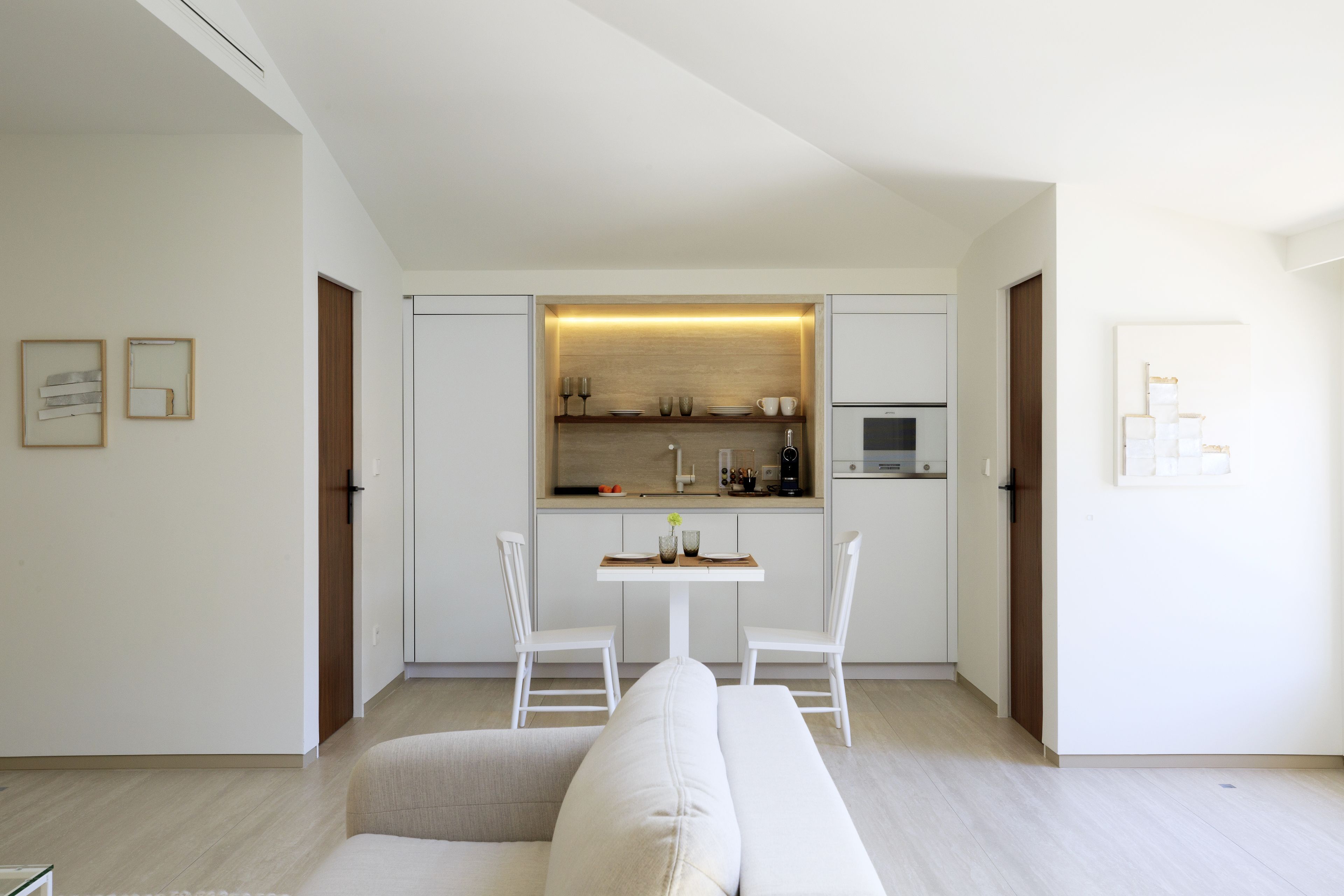 prestige suit, port view | room amenity