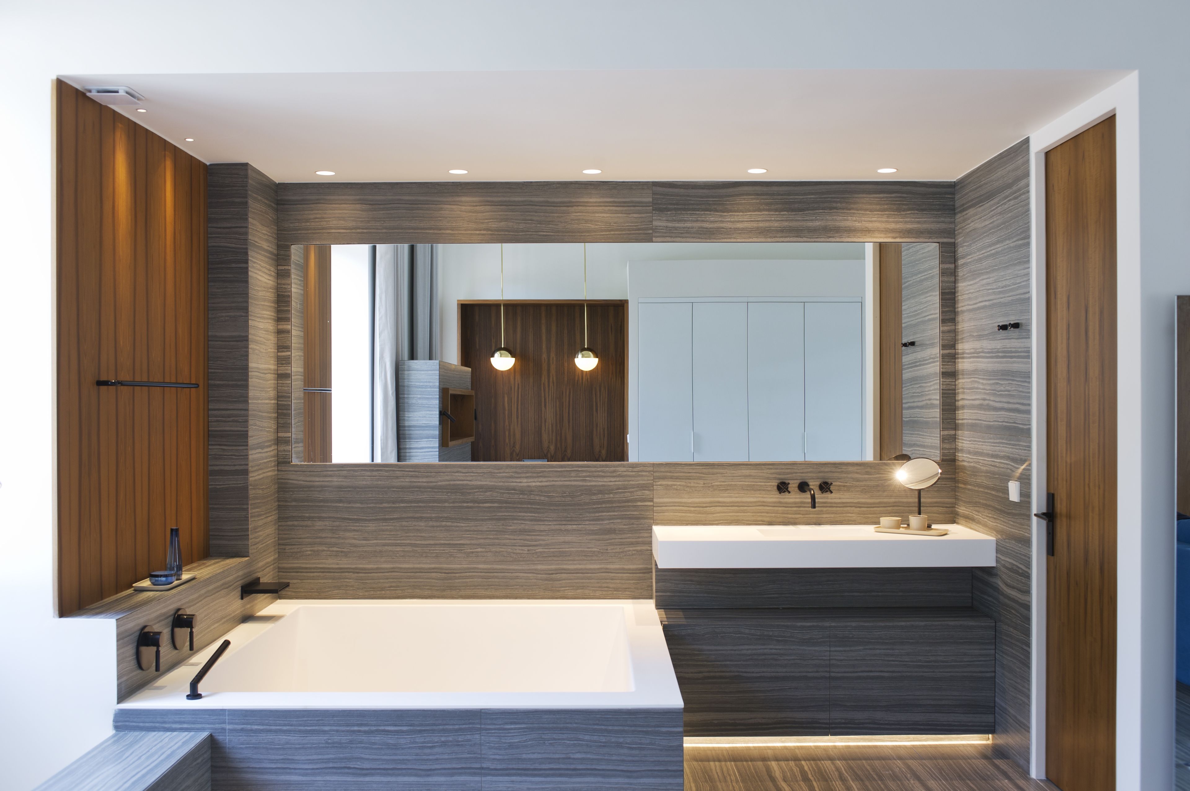 master suit port view | bathroom | free toiletries, hair dryer, towels