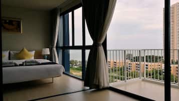 One Bedroom with Sea View | 1 bedroom, desk, blackout curtains, free WiFi