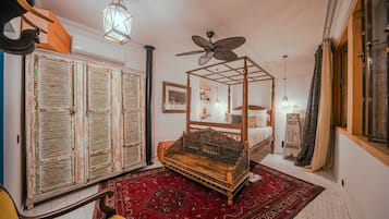 Deluxe Double Room, 1 Queen Bed, Non Smoking, Pool View | Individually decorated, individually furnished, blackout drapes