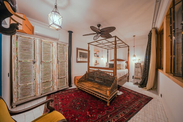 Deluxe Double Room, 1 Queen Bed, Non Smoking, Pool View | Individually decorated, individually furnished, blackout drapes