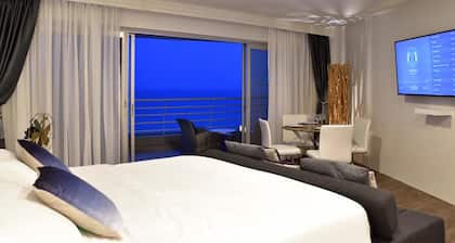 Sandy Beach Condo 15E