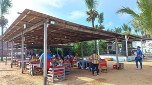 Breakfast, lunch, dinner served; local and international cuisine 