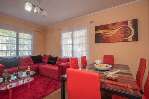 Standaard appartement | Dineren in de kamer