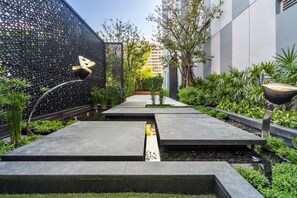 Property amenity - Holiday Inn Express Bangkok Soi Soonvijai by IHG (Bangkok)