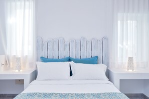 In-room safe, desk, blackout curtains, iron/ironing board - Mykonos Town Suites (Mykonos)