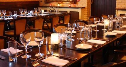 Crockets on The Quay