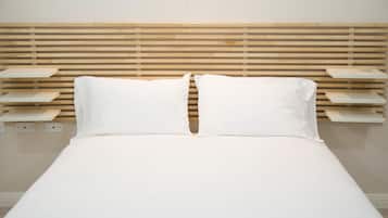 Superior Apartment, 1 Bedroom, Ensuite | 1 bilik tidur, cadar kapas Mesir, peralatan tempat tidur premium