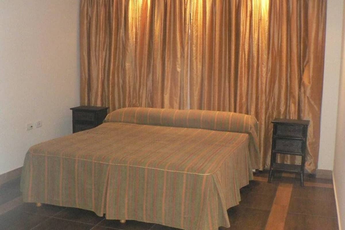 Habitación doble estándar | Tabla de planchar con plancha, cunas gratuitas y wifi gratis