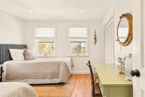 3 slaapkamers, een bureau, een strijkplank/strijkijzer, gratis wifi