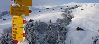 Sunny Apartment With Terrace In Idyllic Setting, 2 Bedrooms, Sleeps 4