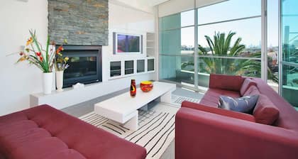 Penthouse St Kilda Style