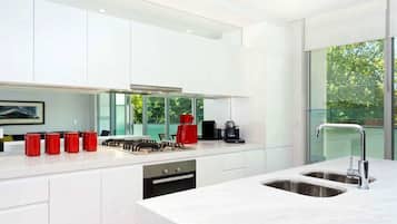 Apartment, 2 Bedrooms | Private kitchen | Full-sized fridge, oven, stovetop, dishwasher