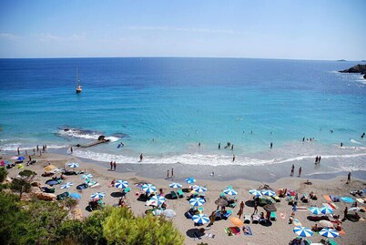 Santa Eulalia Del Rio: chalet - IbizaHouse with character with pool and bbq place and magic seaview
