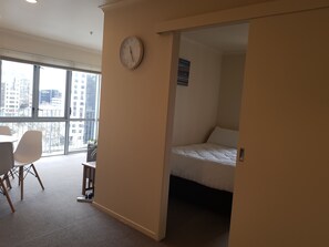 Apartment, 2 Bedrooms | 2 bedrooms, free WiFi - Inner City Two Bedroom Apartment (Auckland)