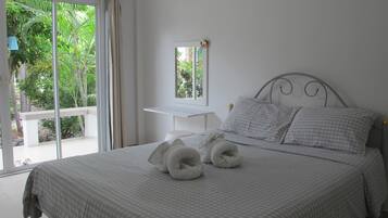 Bangalow Double Room | Bügeleisen/Bügelbrett, kostenloses WLAN