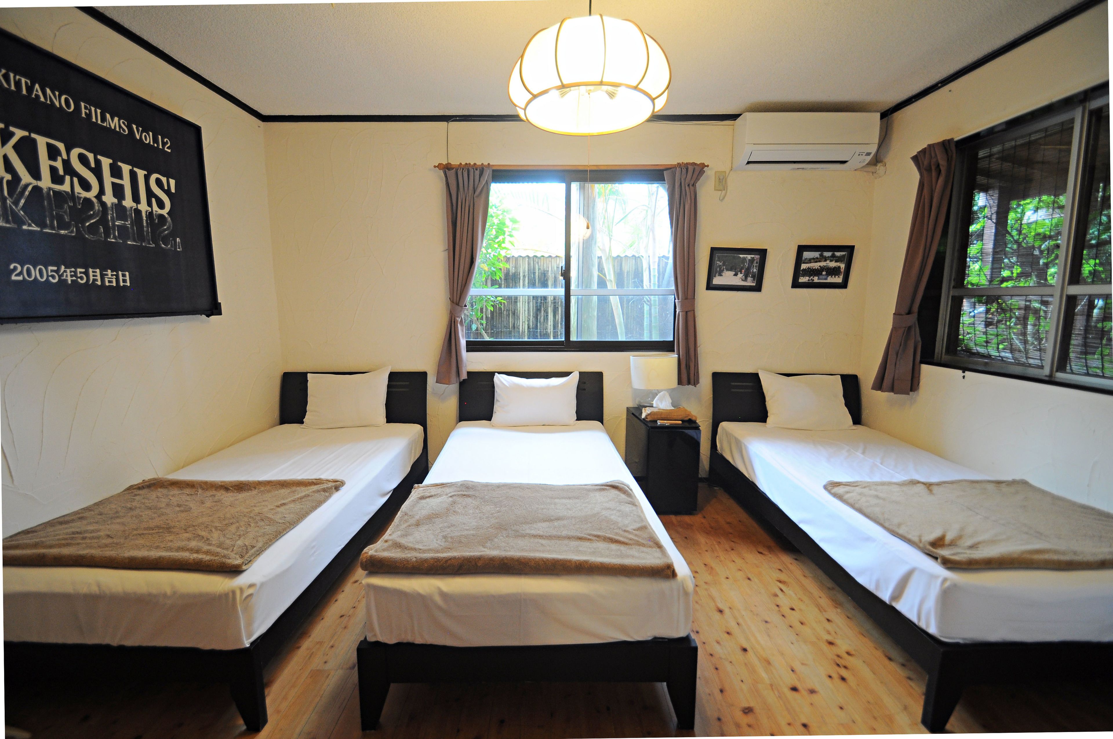 triple room | free wifi, bed sheets