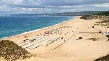 Beach nearby, sun-loungers