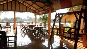Restaurant - Tamarind Guest House (Kanchanaburi)