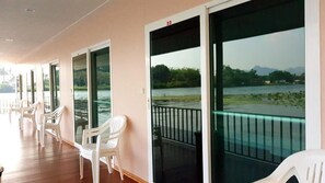 Balcony - Tamarind Guest House (Kanchanaburi)