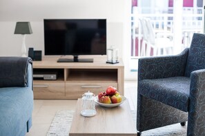 تلفزيون، مشغل دي في دي، كُتُب