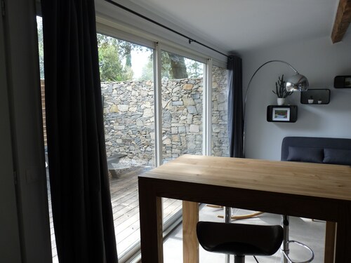 Contemporary Mazet sydämessä Nîmes 