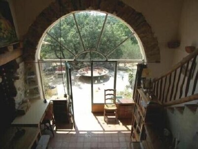 earth house, ecologique, hand made and old fashion.