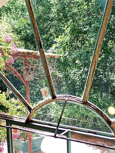 earth house, ecologique, hand made and old fashion.
