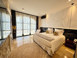 4 dormitorios, caja fuerte, tabla de planchar con plancha