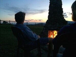 Property grounds - Windymile Cabin for Rent Near Lexington Va. PET FRIENDLY Cabin for rent. (Rockbridge Baths)