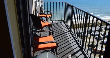 GORGEOUS!! 100% Renovated CLEAN! Walk-In Shower. The VIEWS!! THE BEST!!