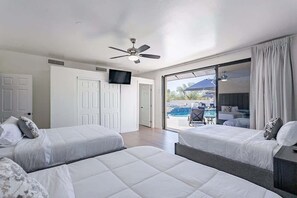 9 bedrooms, desk, iron/ironing board, travel crib