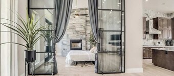 Cactus Stone | 9 Bedroom 6.5 Bathroom 18 Beds