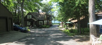 Clean Cozy Door County Cottage. Waterfront Property, WiFi.