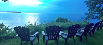 Sauberes gemütliches Door County Cottage. Waterfront Property, Kostenlose Ruderbootbenutzung + WiFi.