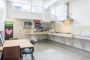 Breakfast area - Great Value Kingsland Studio (Auckland)