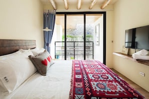 Superior Double Room, Balcony (202) | Blackout drapes, free WiFi, bed sheets - Haku Beach Days Inn (Hengchun)