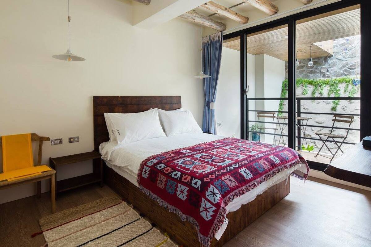 Habitació doble superior, balcó (202) | Cortines opaques, wifi gratuïta i roba de llit 