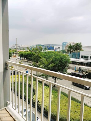 إطلالة من الشرفة