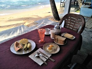 Daily English breakfast for a fee