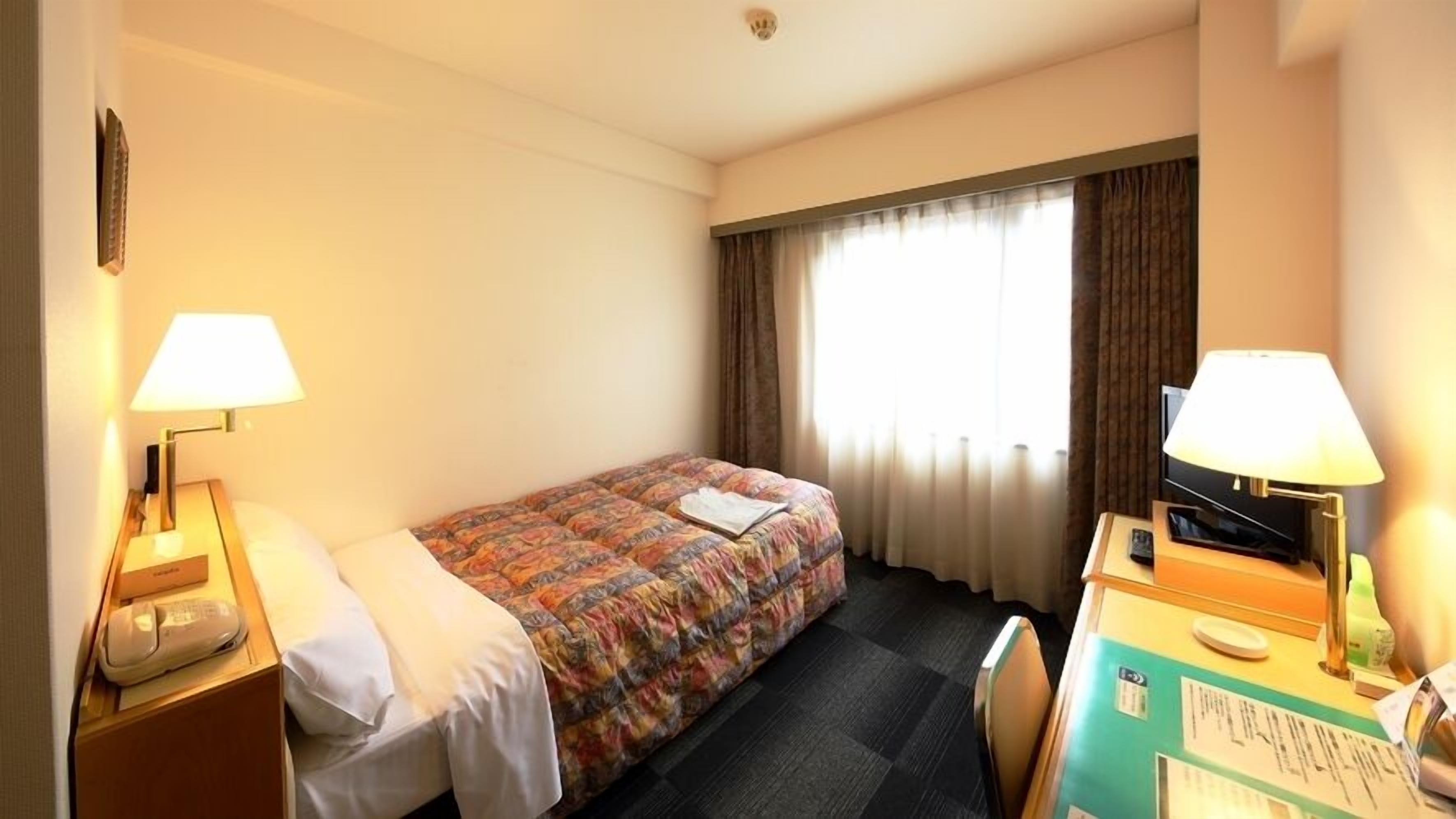 Down duvets, desk, blackout curtains, free WiFi