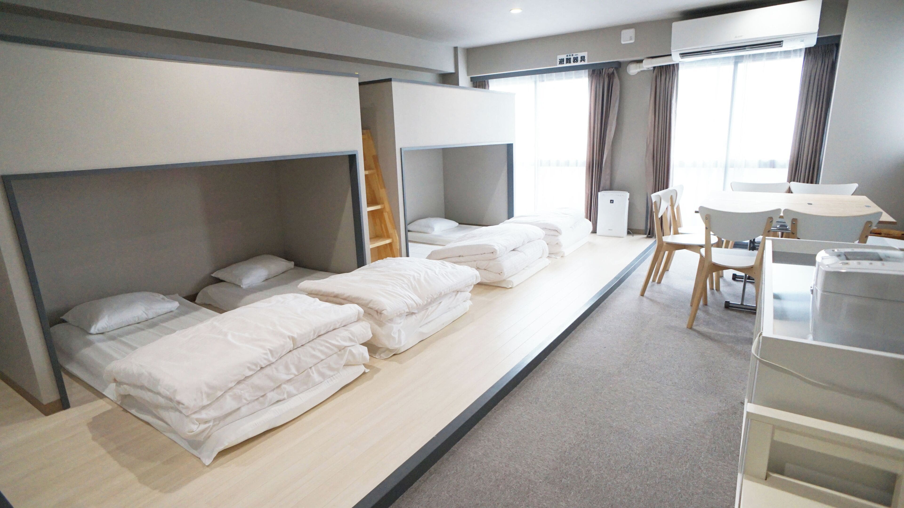 Quarto família, para não fumantes (For 8 Persons) | Cofres nos quartos, cortinas blackout, Wi-Fi de cortesia, roupa de cama