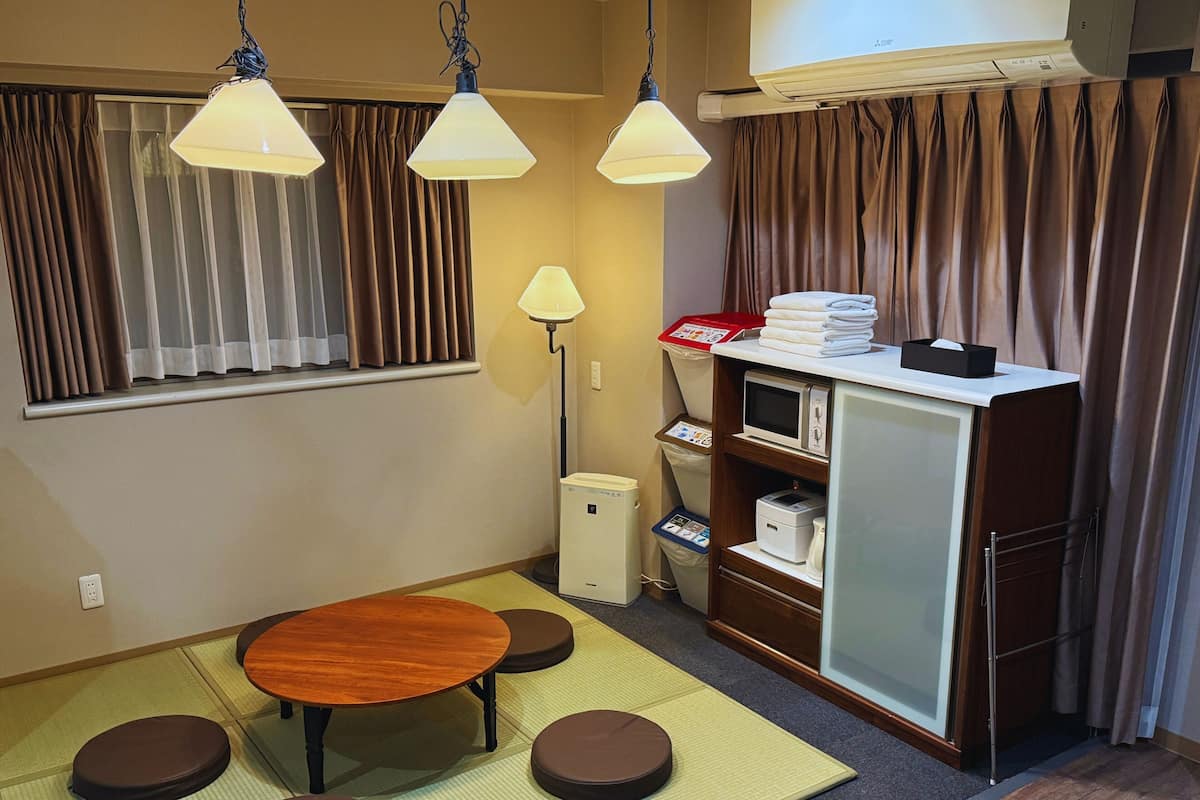 Chambre Familiale, non-fumeurs (For 6 Persons) | Coffres-forts dans les chambres, rideaux occultants, Wi-Fi gratuit