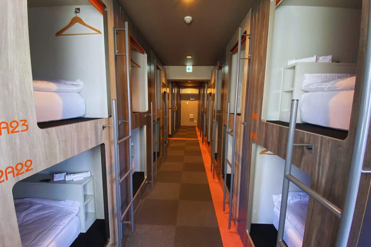 Dormitório compartilhado econômico, somente para mulheres, para não fumantes | Cofres nos quartos, cortinas blackout, Wi-Fi de cortesia, roupa de cama