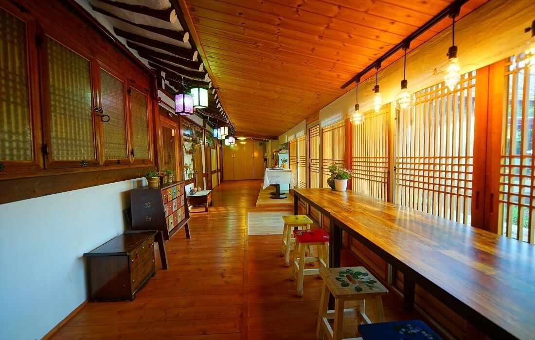 Family Room | Living area | Flat-screen TV, heated floors