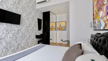 Double Room | Premium bedding, down duvets, pillow-top beds, minibar