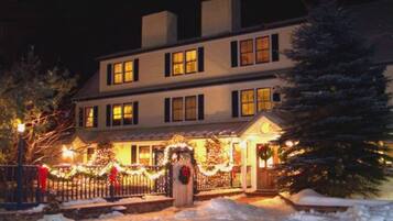 Mặt tiền nơi lưu trú