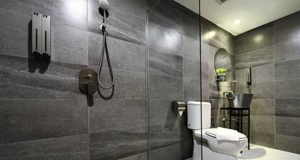 Artisan Eco Hotel