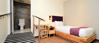 Artisan Eco Hotel